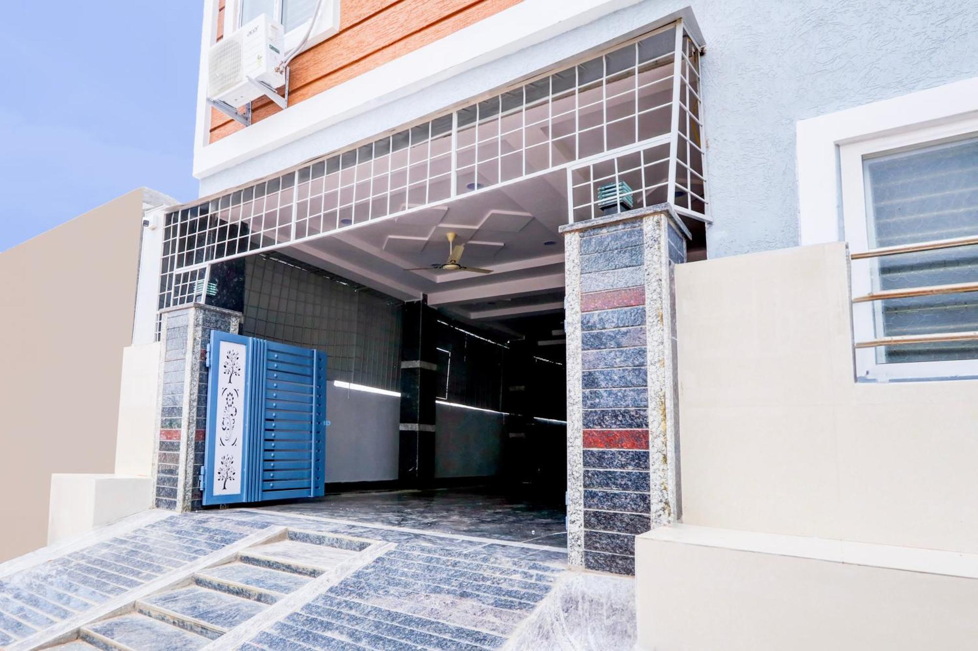 Super Hotel O Adibatla Near Tcs Ibrahimpatan Buitenkant foto